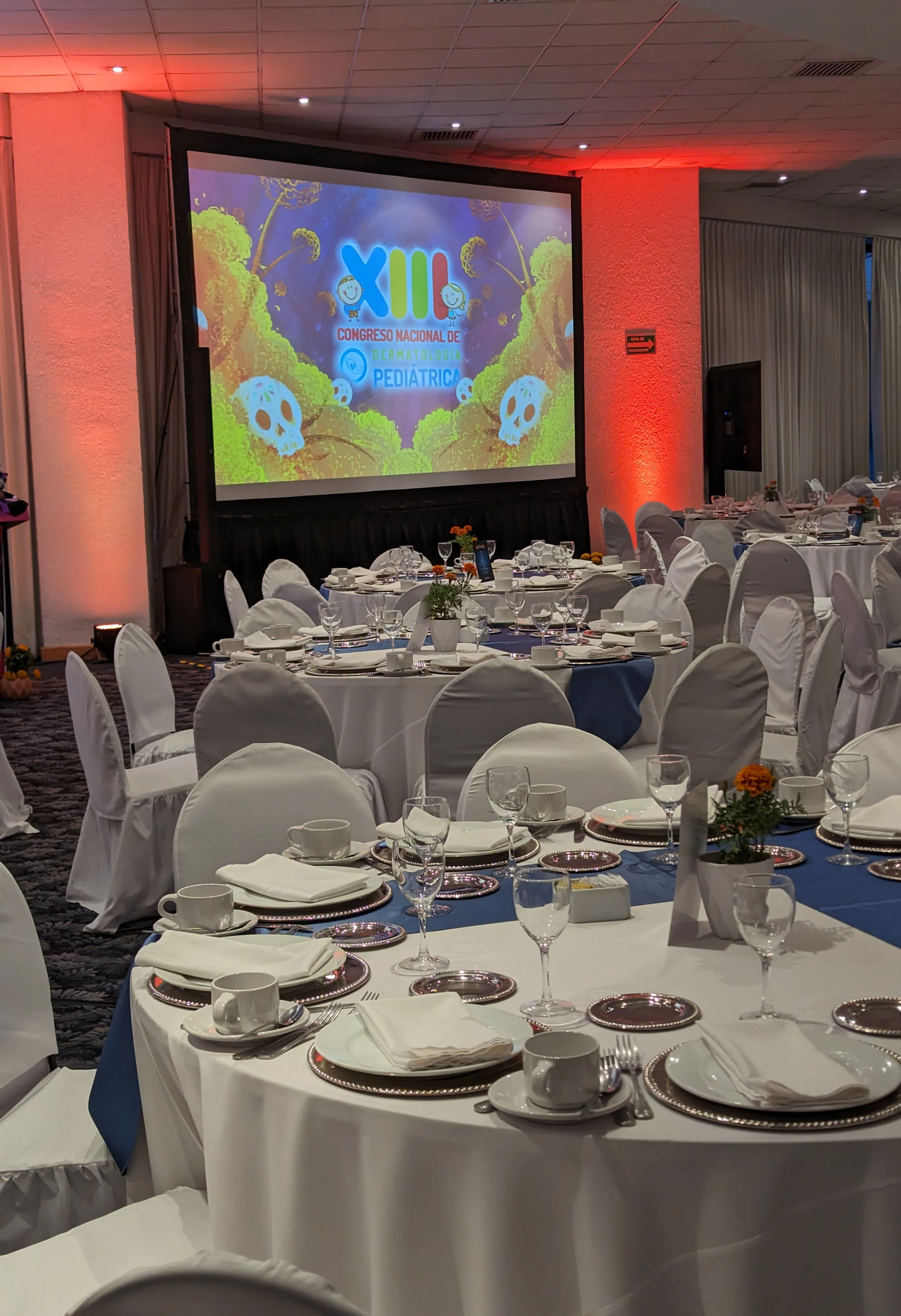 Asistentes en congreso organizado por Ivactus